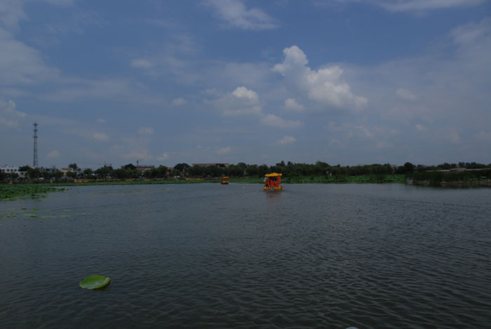 ˮ��һɫ���̲�ʎ����С���x��߅Խ��Խ�h(yu��n)��